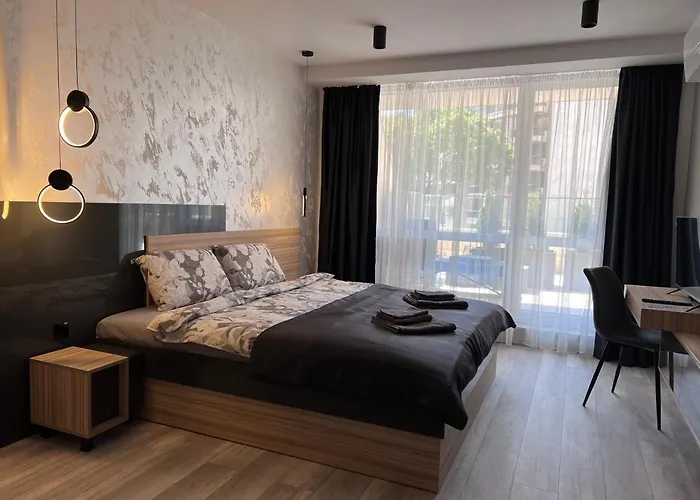 A-brilliant, New! Spacious & Modern In Whit Garage Lejlighed Varna