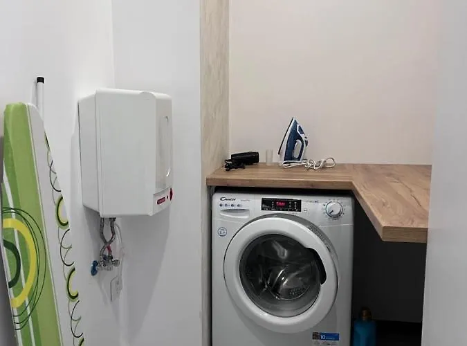 A-brilliant, New! Spacious & Modern In Whit Garage Lejlighed Varna