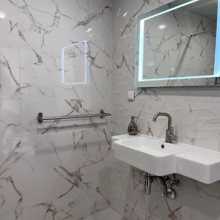Apartmán A-brilliant, New! Spacious & Modern In Whit Garage Varna
