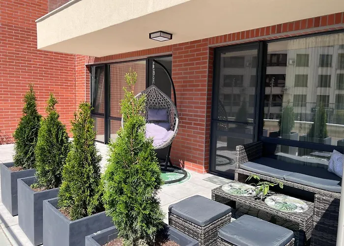 A-brilliant, New! Spacious & Modern In Whit Garage Varna